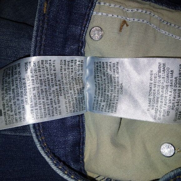 Levi's Women's Denim Pencil Skirt with Pockets and Back Slit | Size 4 | Y2K - Picture 2 of 9